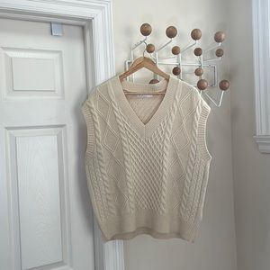 Oak + Fort - Pullover Cable Knit Sweater Vest - Cream - Small